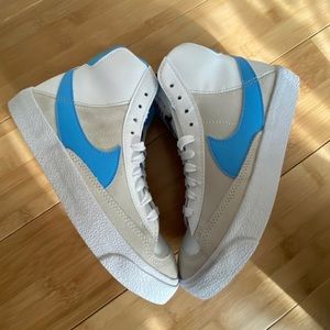 Nike Blazer Mid '77 Shoes